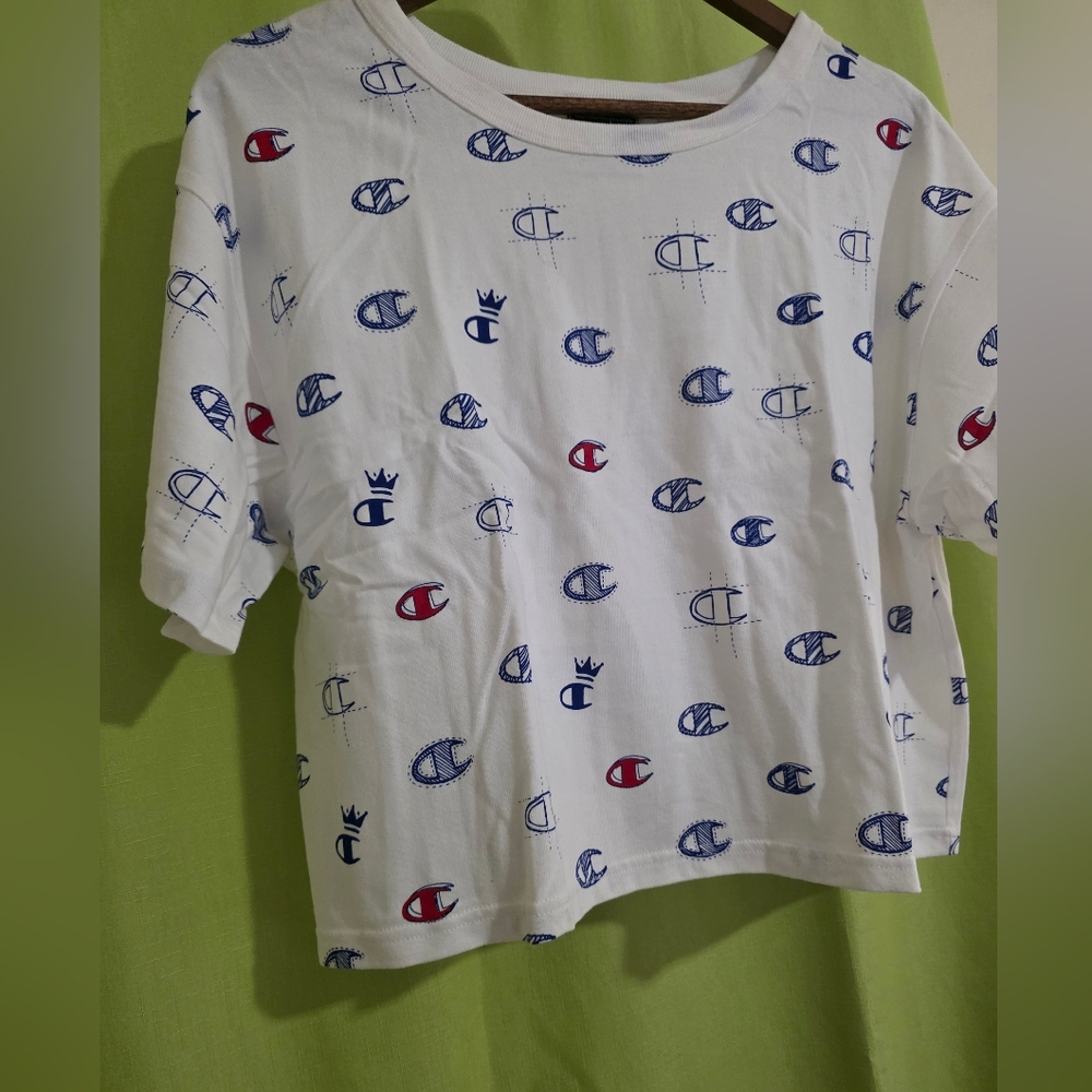 Champion Graphic Logo Cropped T-shirt - Picture 5 of 11